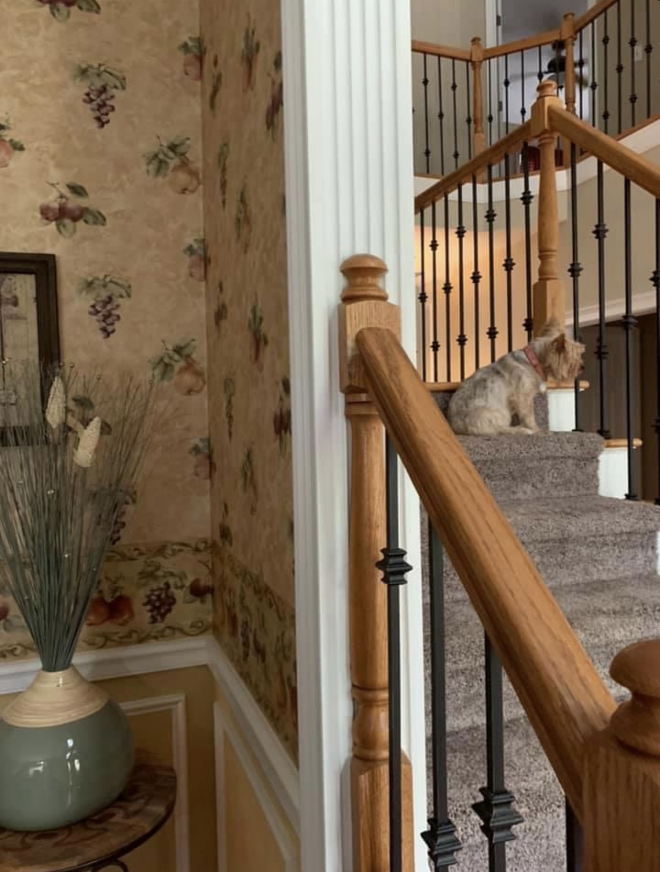 Fluted jamb with wainscoting